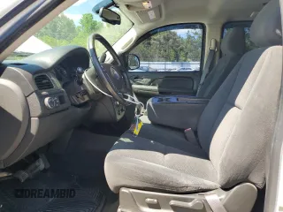 2007 Chevrolet Tahoe LS with VIN 1GNFC13J67R229517, listed as a Copart auction lot 55828505 with 220,034 mi miles and Clean title. Bid and sale history available at DreamBid. Image 7.
