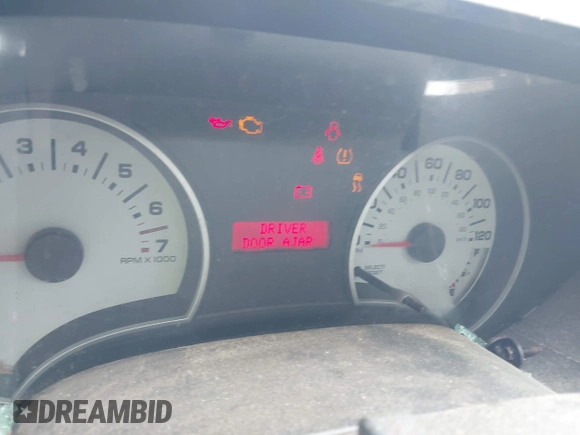 2010 Ford Explorer Sport Trac XLT z VIN 1FMEU3BE8AUA41454, wystawiony jako IAAI lot #42250096 z przebiegiem 177 269 mil mil oraz . Historia ofert i sprzedaży dostępna na DreamBid. Obrazek 16.