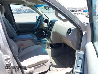 2006 Ford Explorer XLT z VIN 1FMEU63E26UA69774, wystawiony jako IAAI lot #42384629 z przebiegiem 183 795 mil mil oraz . Historia ofert i sprzedaży dostępna na DreamBid. Obrazek 5.