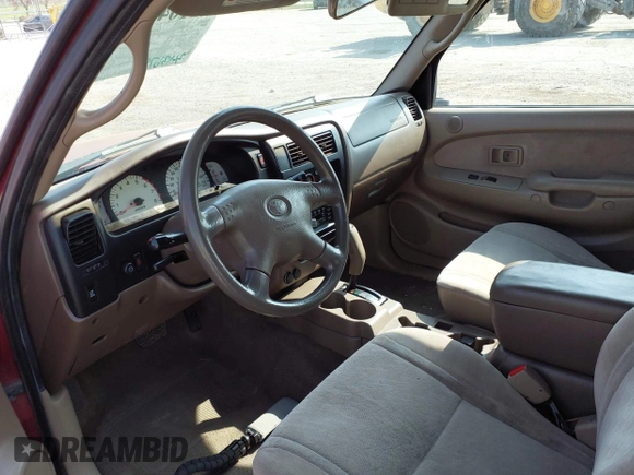 2004 Toyota Tacoma PreRunner z VIN 5TEGN92N94Z439622, wystawiony jako IAAI lot #42104813 z przebiegiem 343 675 mil mil oraz . Historia ofert i sprzedaży dostępna na DreamBid. Obrazek 5.