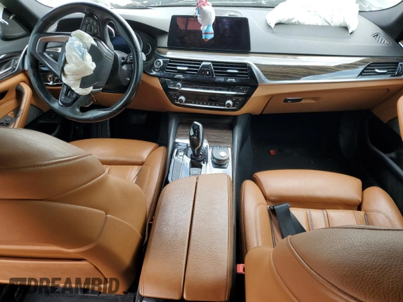 2018 BMW 5 Series 530i z VIN WBAJA5C50JG899776, wystawiony jako Copart lot #55436075 z przebiegiem Nie podano mil oraz Szkoda całkowita • Salvage title. Historia ofert i sprzedaży dostępna na DreamBid. Obrazek 8.