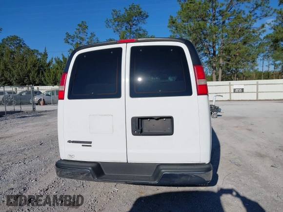 2015 Chevrolet Express Passenger LT with VIN 1GAZG1FG4F1145356, listed as a IAAI auction lot 41768799 with 134,492 mi miles and . Bid and sale history available at DreamBid. Image 16.