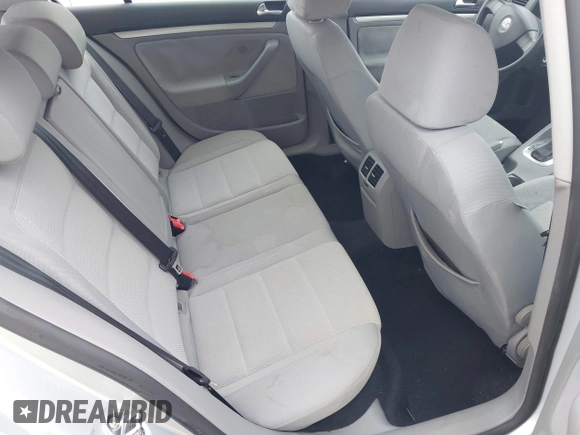 2008 Volkswagen Rabbit S with VIN WVWDA71K78W331772, listed as a IAAI auction lot 42363004 with 173,557 mi miles and . Bid and sale history available at DreamBid. Image 8.