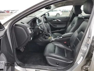 2018 Infiniti QX30 Premium with VIN SJKCH5CP0JA048053, listed as a Copart auction lot 48202385 with 90,578 mi miles and Salvage title. Bid and sale history available at DreamBid. Image 7.