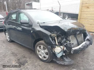2009 Toyota Matrix S with VIN 2T1LE40E29C004183, listed as a IAAI auction lot 41698226 with 233,914 mi miles. Bid and sale history available at carsss.com. Image 1.