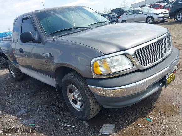 2003 Ford F-150 XL with VIN 1FTRX07273KB74120, listed as a IAAI auction lot 41904855 with 1 mi miles. Bid and sale history available at carsss.com. Image 1.