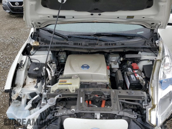 2015 Nissan LEAF SV with VIN 1N4AZ0CP2FC318640, listed as a Copart auction lot 47605593 with 48,523 mi miles. Bid and sale history available at carsss.com. Image 11.
