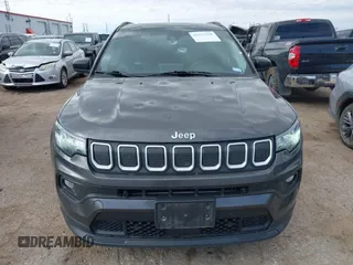 2022 Jeep Compass Latitude with VIN 3C4NJDBB6NT120808, listed as a IAAI auction lot 42227108 with 43,016 mi miles and . Bid and sale history available at DreamBid. Image 12.