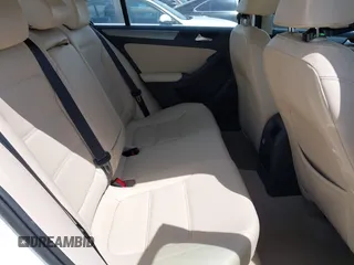2013 Volkswagen Jetta TDI w/Premium/Nav с VIN 3VWLL7AJ2DM203802, выставлен на аукционе IAAI как лот 42311963 с пробегом 136 099 миль миль и . История ставок и продаж доступна на DreamBid. Изображение 8.