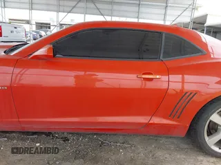 2011 Chevrolet Camaro 1LT z VIN 2G1FB1ED2B9157424, wystawiony jako IAAI lot #42063035 z przebiegiem 135 796 mil mil oraz . Historia ofert i sprzedaży dostępna na DreamBid. Obrazek 14.