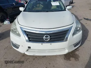 2014 Nissan Altima SV with VIN 1N4AL3AP0EC278546, listed as a IAAI auction lot 41762901 with 121,756 mi miles and . Bid and sale history available at DreamBid. Image 12.