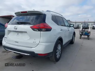 2018 Nissan Rogue SV with VIN KNMAT2MT6JP533085, listed as a IAAI auction lot 41775292 with 72,838 mi miles and . Bid and sale history available at carsss.com. Image 4.