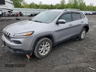 2015 Jeep Cherokee Latitude z VIN 1C4PJMCB0FW745742, wystawiony jako Copart lot #55798365 z przebiegiem 88 575 mil mil oraz Czysty tytuł • Clean title. Historia ofert i sprzedaży dostępna na DreamBid. Obrazek 1.