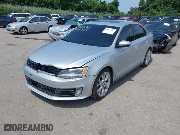 2014 Volkswagen Jetta GLI Autobahn with VIN 3VW5T7AJXEM310901, listed as a IAAI auction lot 42622301 with 139,821 mi miles and . Bid and sale history available at DreamBid. Image 17.