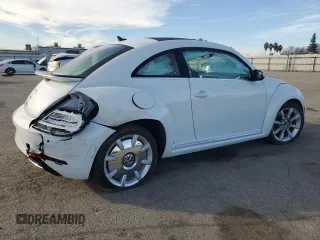 2019 Volkswagen Beetle SE with VIN 3VWJD7AT9KM720369, listed as a Copart auction lot 43407005 with Not provided miles and Salvage title. Bid and sale history available at DreamBid. Image 3.