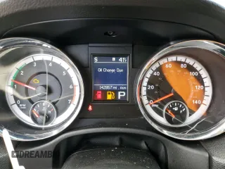 2011 Dodge Durango R/T with VIN 1D4SE6GT1BC742974, listed as a Copart auction lot 85705874 with 142,857 mi miles and Clean title. Bid and sale history available at DreamBid. Image 9.