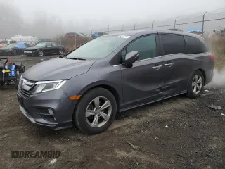 2018 Honda Odyssey EX-L with VIN 5FNRL6H77JB090625, listed as a Copart auction lot 84231104 with 92,413 mi miles and Salvage Title. Bid and sale history available at carsss.com. Image 1.