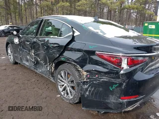 2020 Lexus ES with VIN 58ADZ1B1XLU066527, listed as a IAAI auction lot 41357739 with 41,079 mi miles. Bid and sale history available at carsss.com. Image 6.