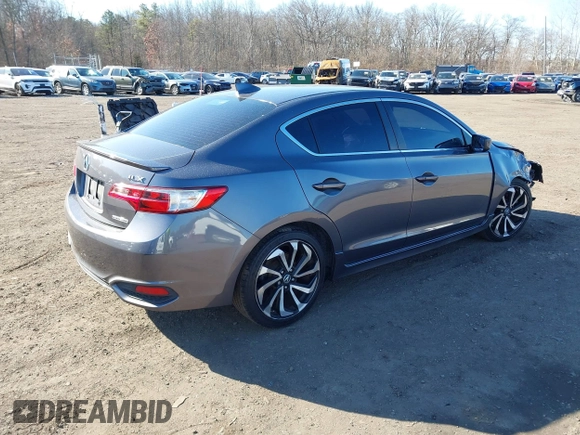 2018 Acura ILX Special Edition with VIN 19UDE2F4XJA008421, listed as a IAAI auction lot 41704707 with 39,119 mi miles. Bid and sale history available at carsss.com. Image 4.