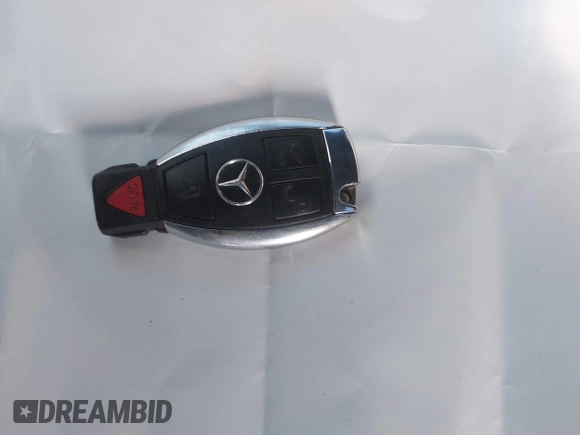 2011 Mercedes-Benz C 300 Sport z VIN WDDGF8BB9BR139784, wystawiony jako IAAI lot #41220260 z przebiegiem Nie podano mil oraz . Historia ofert i sprzedaży dostępna na DreamBid. Obrazek 11.