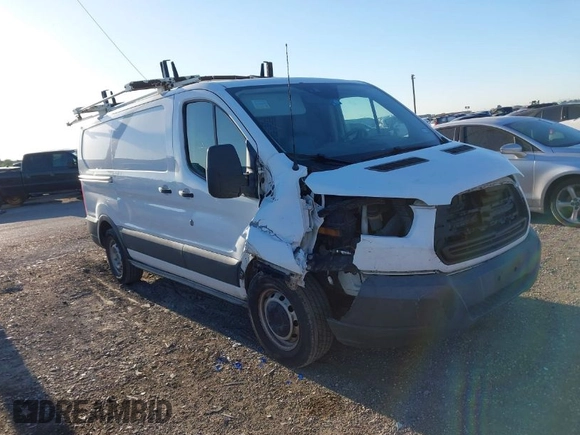 2016 Ford Transit Cargo z VIN 1FTYE1YM2GKB48893, wystawiony jako IAAI lot #41915007 z przebiegiem 234 934 mil mil oraz . Historia ofert i sprzedaży dostępna na DreamBid. Obrazek 1.