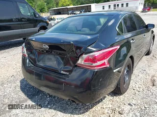 2015 Nissan Altima SV z VIN 1N4AL3AP0FC126932, wystawiony jako IAAI lot #42232948 z przebiegiem 233 771 mil mil oraz . Historia ofert i sprzedaży dostępna na DreamBid. Obrazek 6.