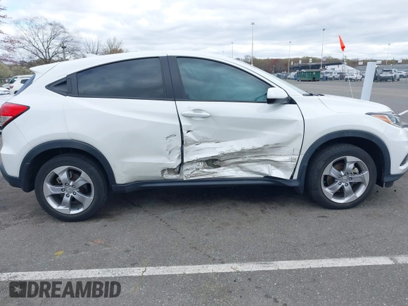 2022 Honda HR-V LX with VIN 3CZRU6H30NM741325, listed as a IAAI auction lot 42037067 with 49,659 mi miles. Bid and sale history available at carsss.com. Image 6.