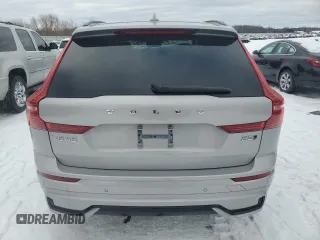 2024 Volvo XC60 Core Dark Theme z VIN YV4L12RK3R1933762, wystawiony jako Copart lot #46122905 z przebiegiem 8546 mil mil oraz Tytuł czysty. Historia ofert i sprzedaży dostępna na DreamBid. Obrazek 6.