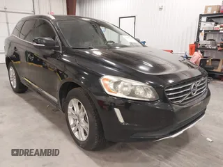 2015 Volvo XC60 T5 Drive-E Premier z VIN YV426MDB9F2590428, wystawiony jako IAAI lot #41868159 z przebiegiem 121 282 mil mil oraz . Historia ofert i sprzedaży dostępna na DreamBid. Obrazek 1.