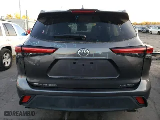 2022 Toyota Highlander XLE with VIN 5TDHZRBH0NS579432, listed as a Copart auction lot 77977004 with 18,770 mi miles and Clean Title. Bid and sale history available at carsss.com. Image 6.