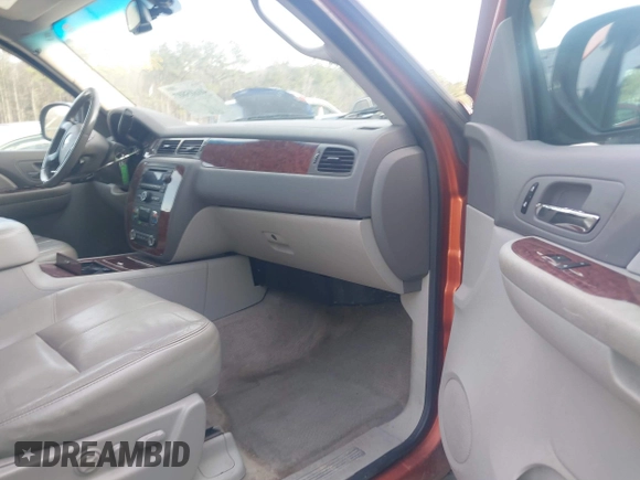 2008 Chevrolet Avalanche 2LT with VIN 3GNFK12308G264917, listed as a IAAI auction lot 41605807 with 217,462 mi miles and . Bid and sale history available at DreamBid. Image 5.