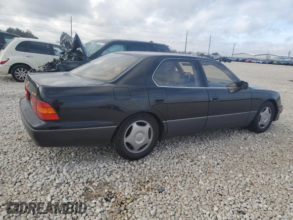 2000 Lexus LS 400 z VIN JT8BH28F3Y0169199, wystawiony jako Copart lot #46851025 z przebiegiem 302 914 mil mil oraz Szkoda całkowita • Salvage title. Historia ofert i sprzedaży dostępna na DreamBid. Obrazek 3.