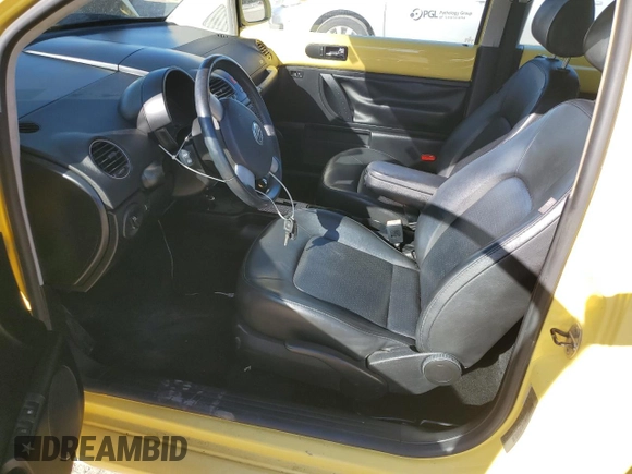 2009 Volkswagen Beetle S with VIN 3VWRW31C99M514839, listed as a Copart auction lot 76767894 with 127,034 mi miles and Salvage title. Bid and sale history available at DreamBid. Image 7.