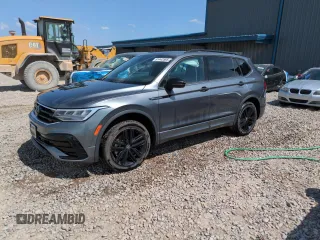 2022 Volkswagen Tiguan SE R-Line Black with VIN 3VV8B7AX4NM110072, listed as a Copart auction lot 61442565 with 59,000 mi miles and Salvage title. Bid and sale history available at DreamBid. Image 1.