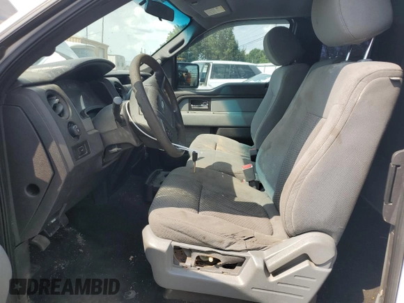 2013 Ford F-150 XL z VIN 1FTFX1CF4DFC79662, wystawiony jako Copart lot #66932925 z przebiegiem Nie podano mil oraz Czysty tytuł • Clean title. Historia ofert i sprzedaży dostępna na DreamBid. Obrazek 7.