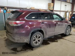 2015 Toyota Highlander LE with VIN 5TDBKRFH7FS181785, listed as a Copart auction lot 46100905 with 326,520 mi miles and Salvage Title. Bid and sale history available at carsss.com. Image 3.