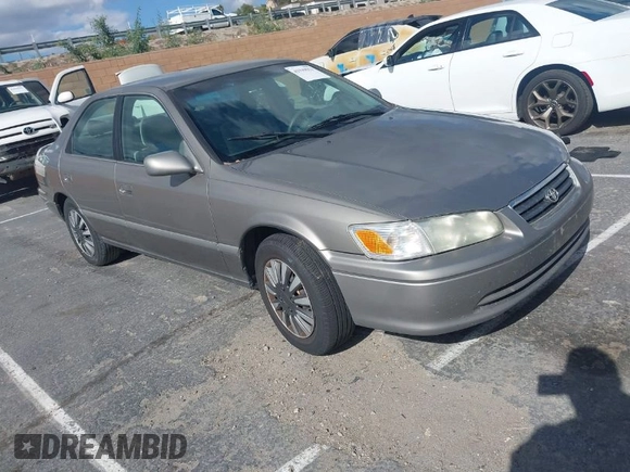 2001 Toyota Camry CE with VIN 4T1BG22K41U044555, listed as a IAAI auction lot 41949013 with 1 mi miles. Bid and sale history available at carsss.com. Image 1.