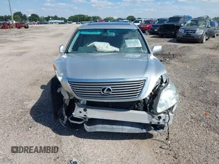2005 Lexus LS 430 with VIN JTHBN36F955001986, listed as a IAAI auction lot 34319638 with 102,516 mi miles. Bid and sale history available at carsss.com. Image 12.