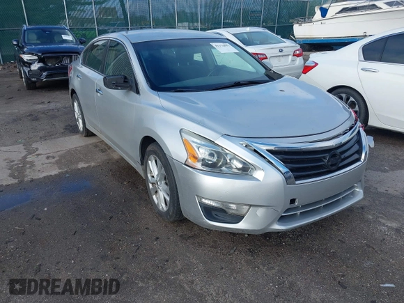 2013 Nissan Altima SV with VIN 1N4AL3AP5DN410428, listed as a IAAI auction lot 41176057 with 109,274 mi miles and . Bid and sale history available at carsss.com. Image 1.