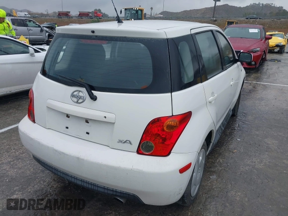 2005 Scion xA z VIN JTKKT624X50089997, wystawiony jako IAAI lot #41686627 z przebiegiem 213 343 mil mil oraz . Historia ofert i sprzedaży dostępna na DreamBid. Obrazek 4.
