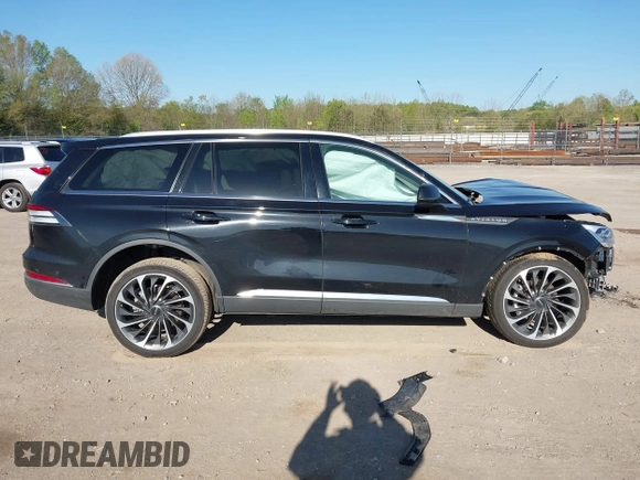 2022 Lincoln Aviator Reserve with VIN 5LM5J7XC1NGL08524, listed as a IAAI auction lot 42044037 with Not provided miles and . Bid and sale history available at DreamBid. Image 12.