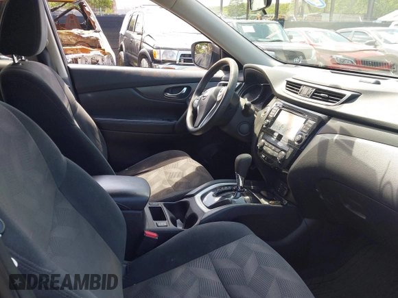 2015 Nissan Rogue SV with VIN 5N1AT2MT5FC852228, listed as a IAAI auction lot 41915519 with 296,091 mi miles. Bid and sale history available at carsss.com. Image 5.