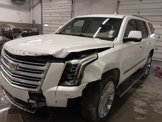 2018 Cadillac Escalade Platinum z VIN 1GYS4DKJ8JR199087, wystawiony jako IAAI lot #42062074 z przebiegiem 97 751 mil mil oraz . Historia ofert i sprzedaży dostępna na DreamBid. Obrazek 6.