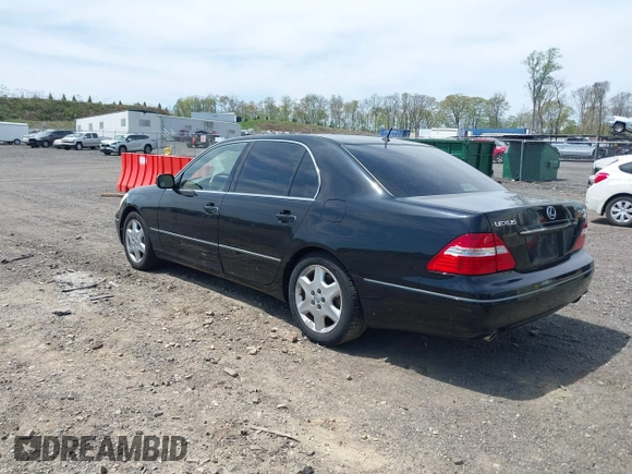 2005 Lexus LS 430 z VIN JTHBN36F450174540, wystawiony jako IAAI lot #42127938 z przebiegiem 216 251 mil mil oraz . Historia ofert i sprzedaży dostępna na DreamBid. Obrazek 3.