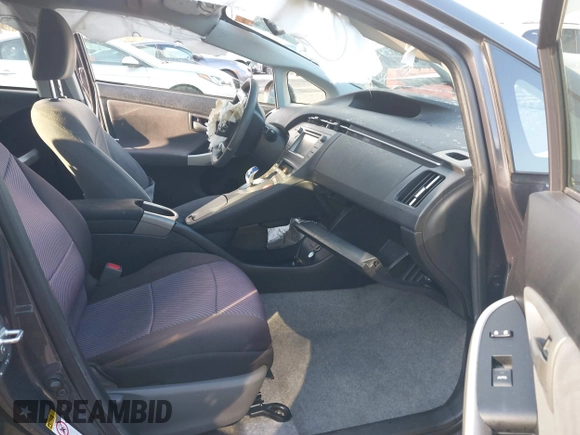 2015 Toyota Prius Four with VIN JTDKN3DU7F1984792, listed as a IAAI auction lot 41132250 with 1 mi miles. Bid and sale history available at carsss.com. Image 5.