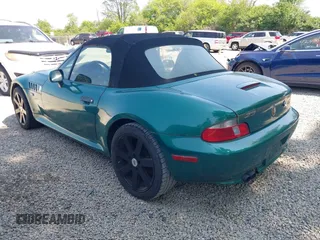 2001 BMW Z3 2.5 z VIN WBACN33431LK48268, wystawiony jako IAAI lot #42412396 z przebiegiem 202 315 mil mil oraz . Historia ofert i sprzedaży dostępna na DreamBid. Obrazek 3.