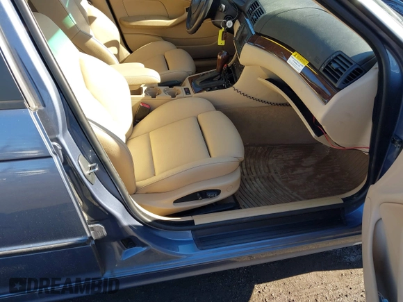 2004 BMW 3 Series 325xi with VIN WBAEU33494PR11612, listed as a IAAI auction lot 41805426 with 60,650 mi miles and . Bid and sale history available at DreamBid. Image 5.
