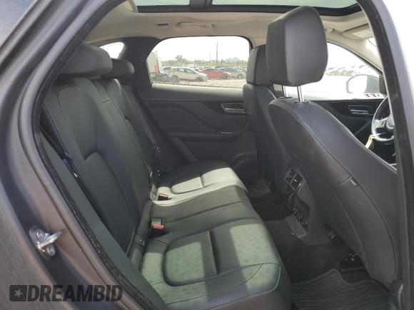 2018 Jaguar F-Pace 20d Premium with VIN SADCJ2FN8JA257934, listed as a Copart auction lot 58403795 with 99,950 mi miles and Clean title. Bid and sale history available at DreamBid. Image 10.