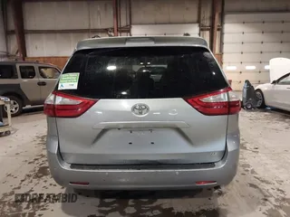 2017 Toyota Sienna XLE Auto Access Seat with VIN 5TDYZ3DC8HS769921, listed as a IAAI auction lot 41237055 with 152,509 mi miles and . Bid and sale history available at DreamBid. Image 17.