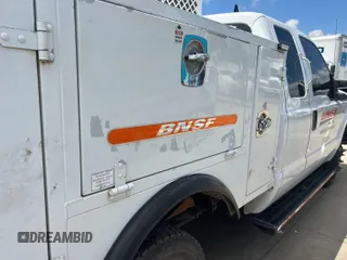 2016 Ford F-250 XLT z VIN 1FT7X2B64GEB70995, wystawiony jako IAAI lot #42364788 z przebiegiem 411 811 mil mil oraz . Historia ofert i sprzedaży dostępna na DreamBid. Obrazek 1.